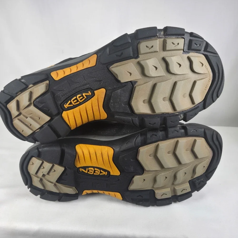 Keen Summit County 450g Insulated Toe Warm Boots Mens 11.5 Dark Gray Waterproof